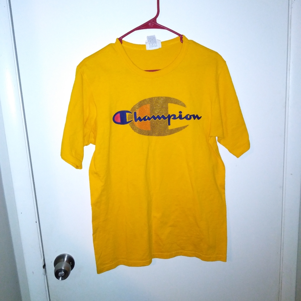 Champion t-shirt